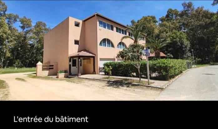 Leo Apartment *